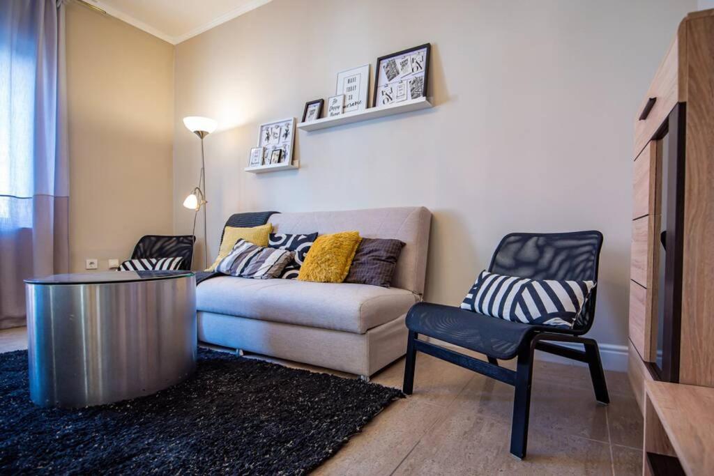 Huge Stylish Apartment Monroe 1 / City Centre Plovdiv Ngoại thất bức ảnh